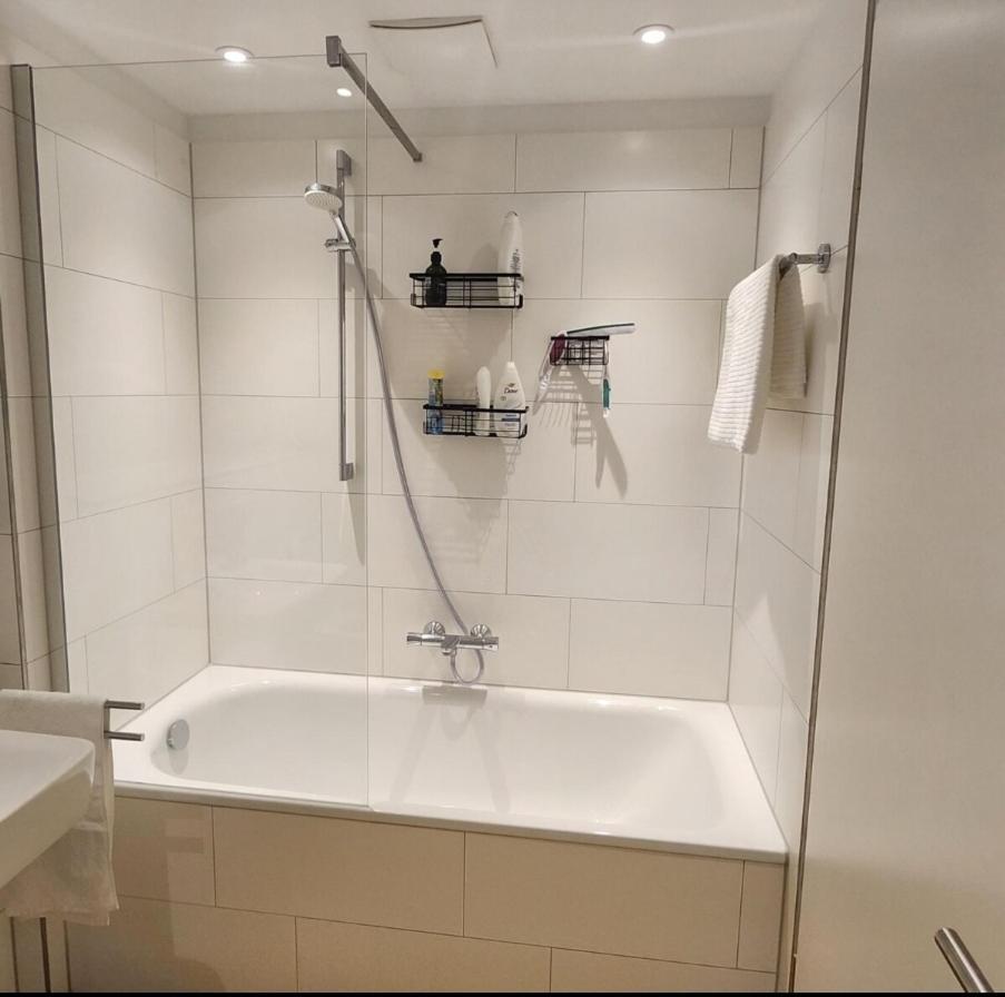 Beautiful 3room Suitable For 6 Persons Lejlighed *